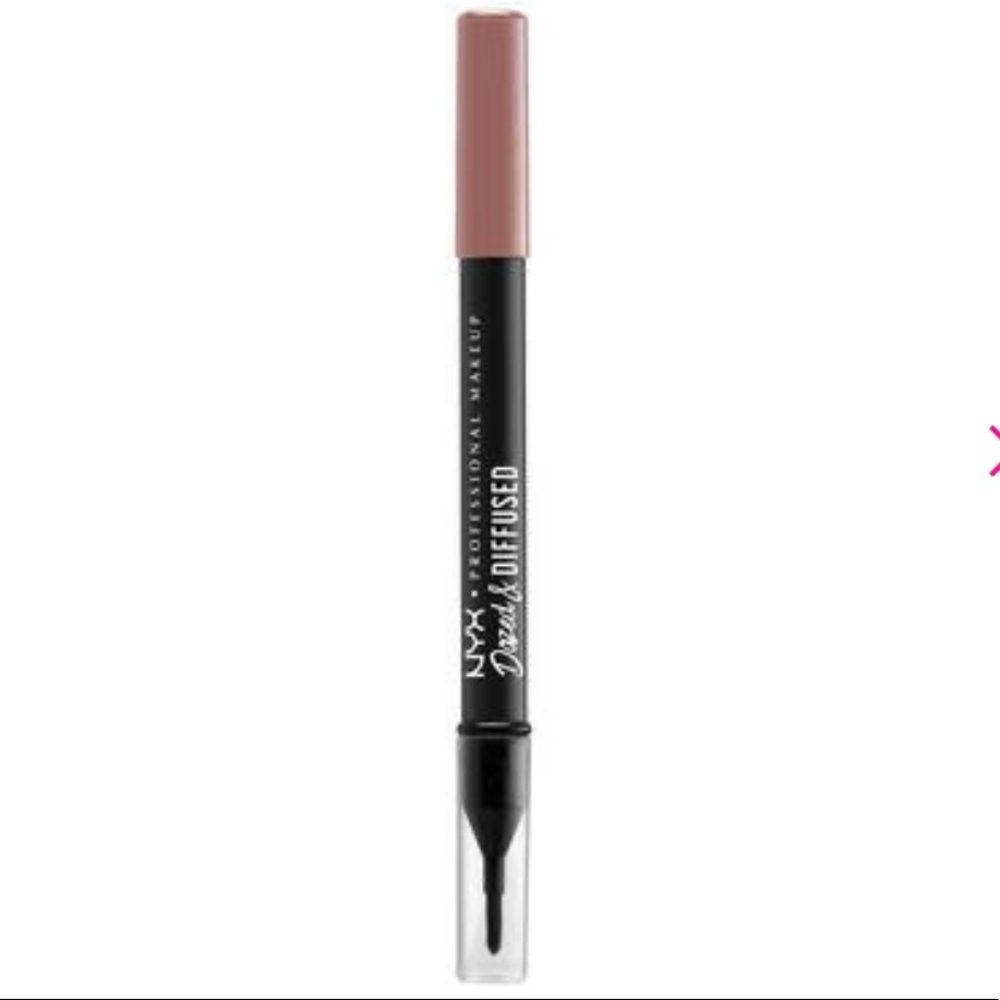 NYX DAZED & DIFFUSED BLURRING LIPSTICK